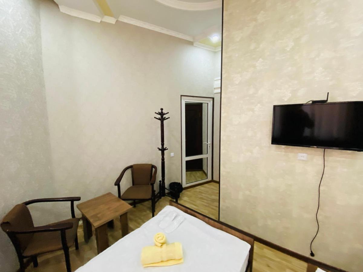 Rahat Inn Hotel Ташкент Екстериор снимка