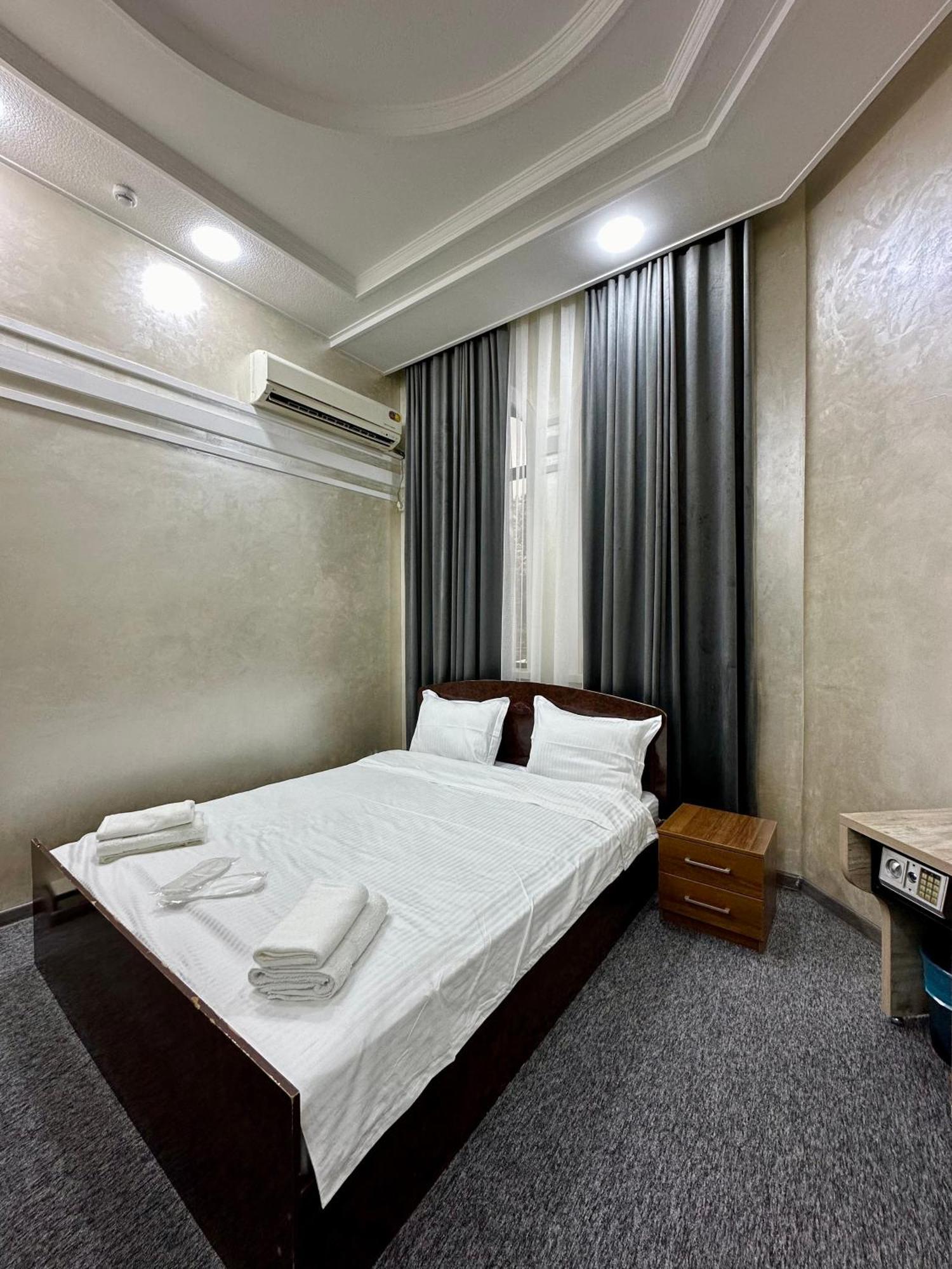 Rahat Inn Hotel Ташкент Екстериор снимка