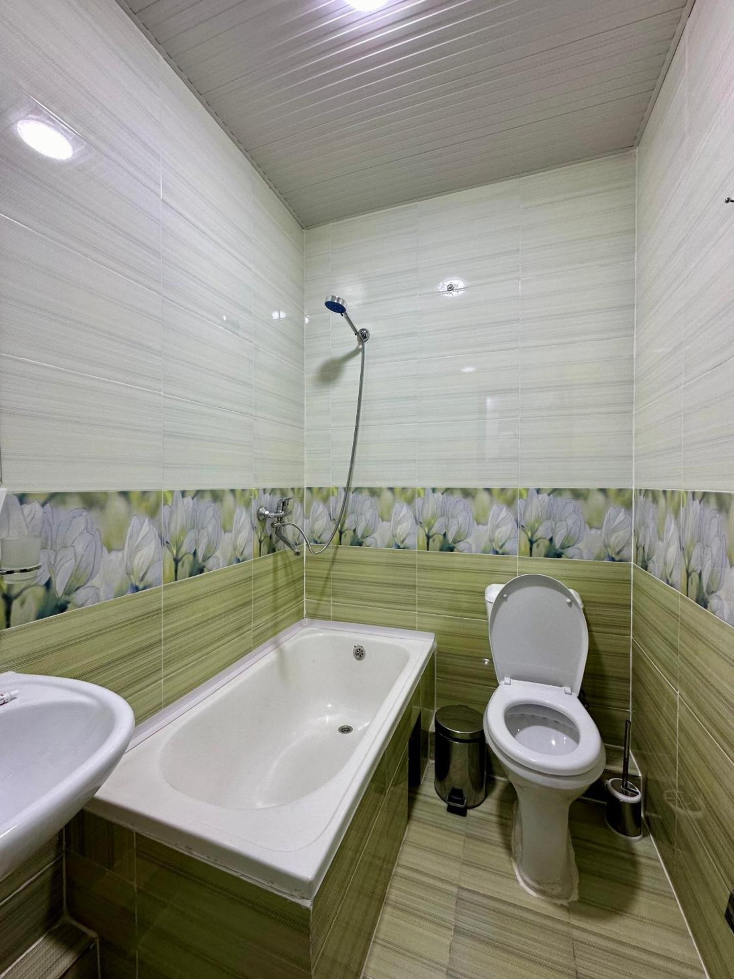 Rahat Inn Hotel Ташкент Екстериор снимка